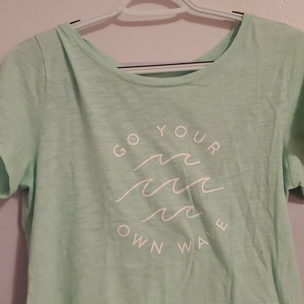 Light blueish tee
